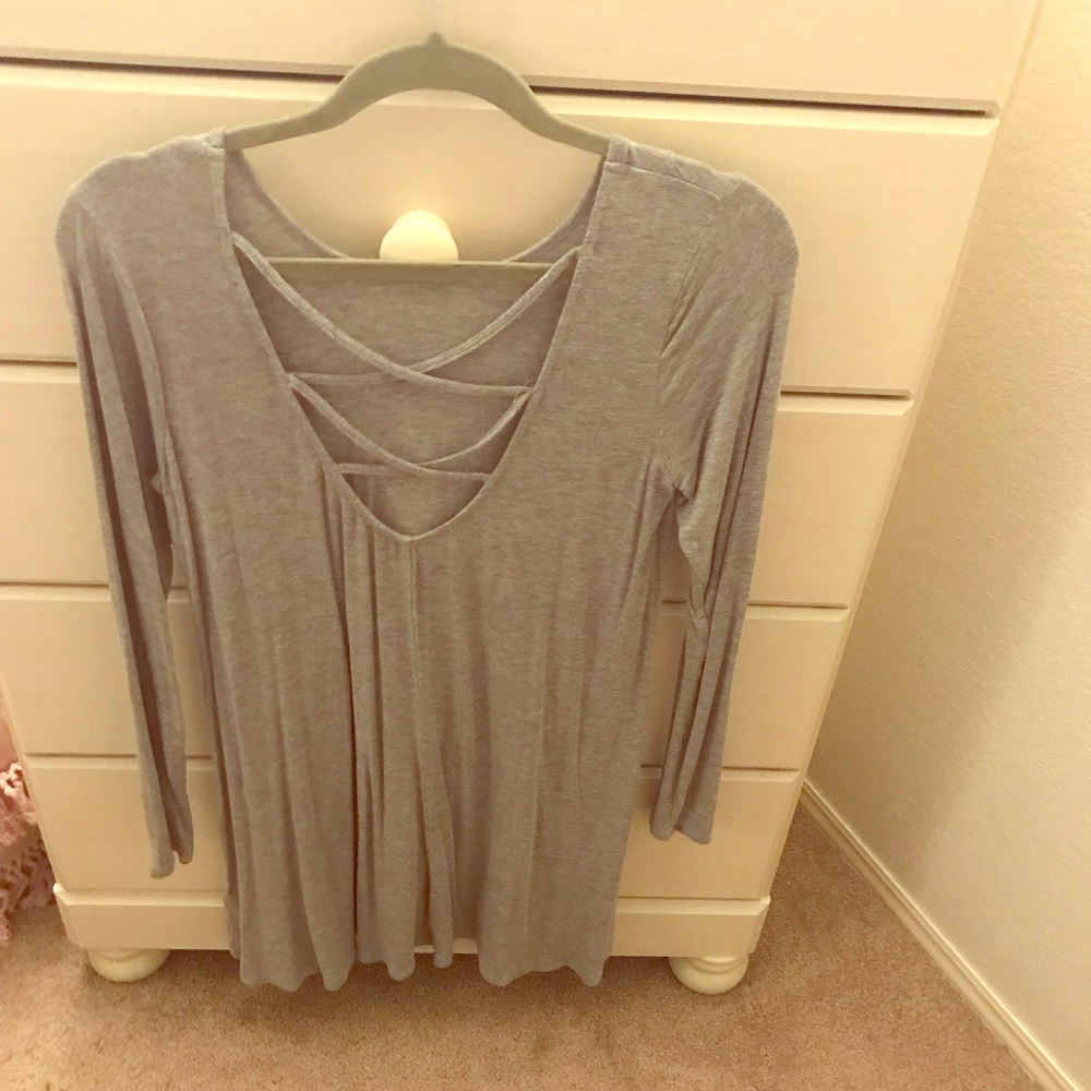 Has a open cut, short, Flowy